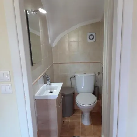 32 Villa