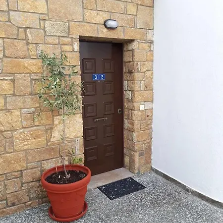 32 Villa
