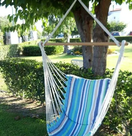 32 Nea Skioni