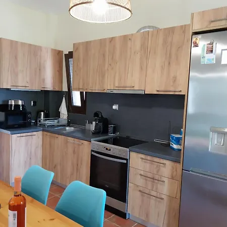 Villa 32 Nea Skioni