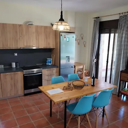 Villa 32 *