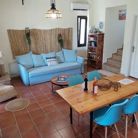 32 Villa Nea Skioni